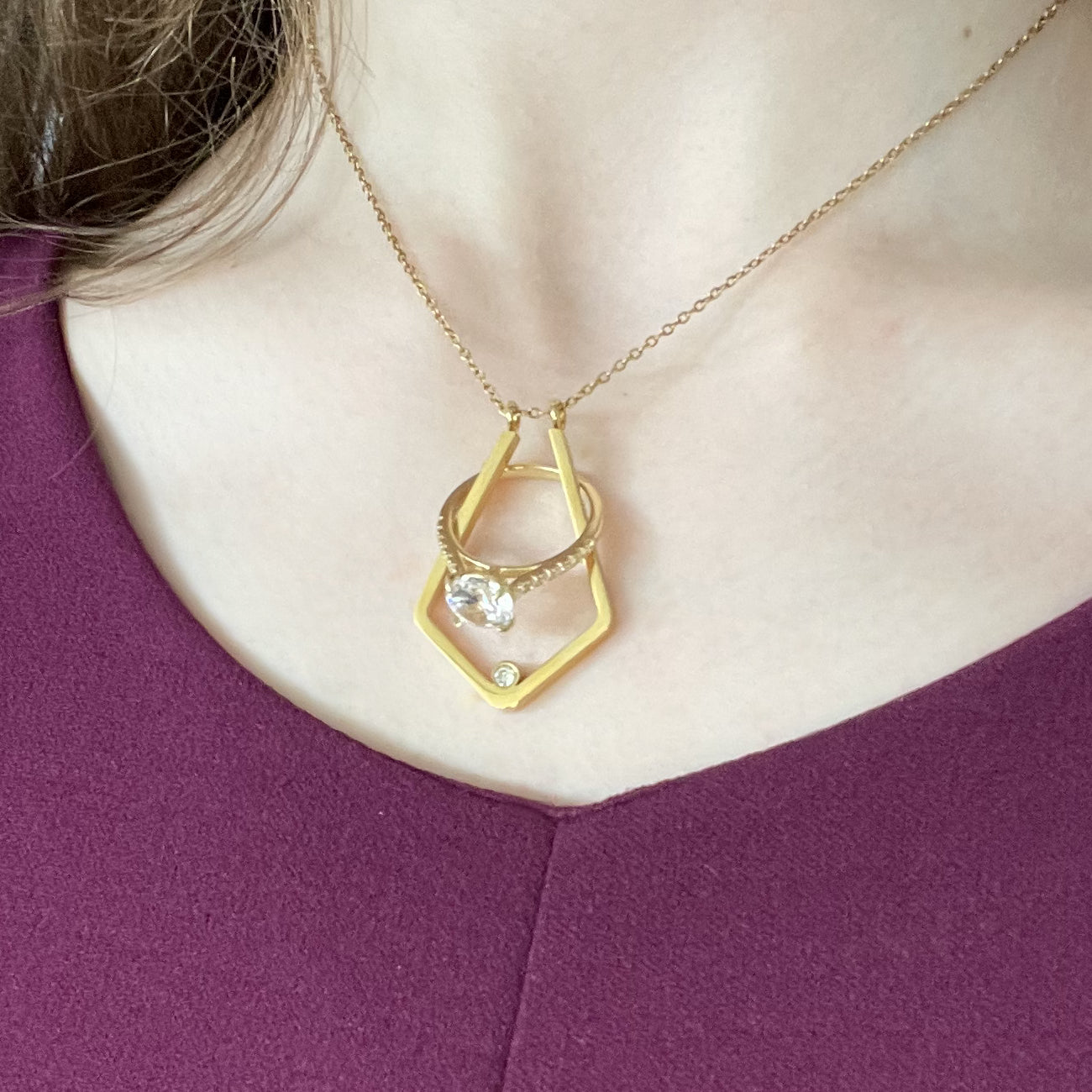 Collier porte-bague Facet - plaqué or